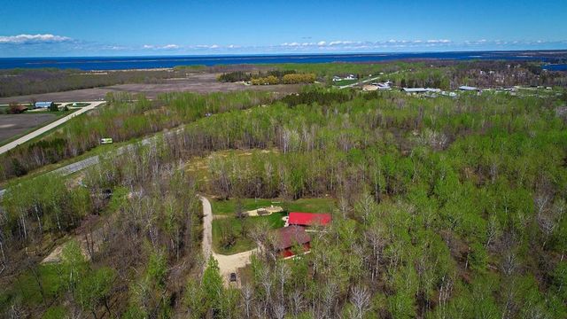 3108 State Highway 172 NW, Baudette, MN 56623