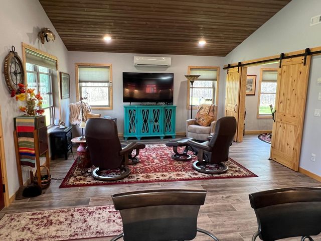 3108 State Highway 172 NW, Baudette, MN 56623