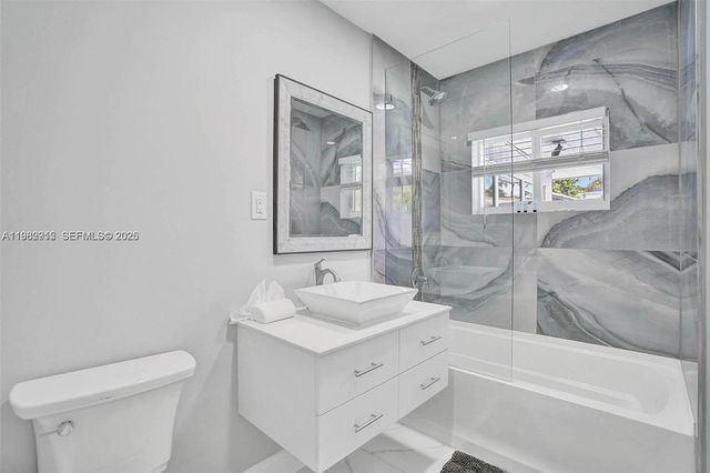 3421 Dover Rd, Pompano Beach, FL 33062