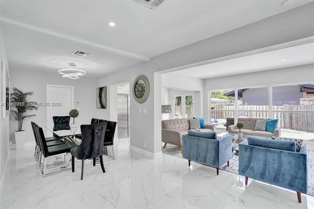 3421 Dover Rd, Pompano Beach, FL 33062