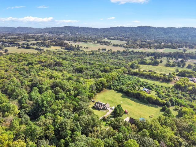 258 Davis Road, Ringgold, GA 30736