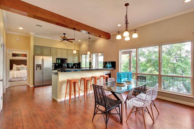 2208 Trailside DR, Austin, TX 78704