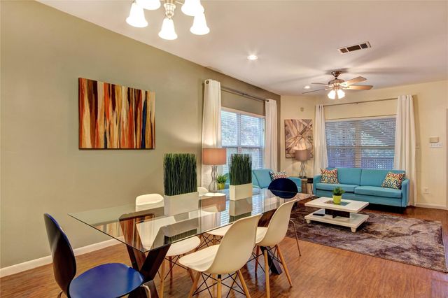 2208 Trailside DR, Austin, TX 78704