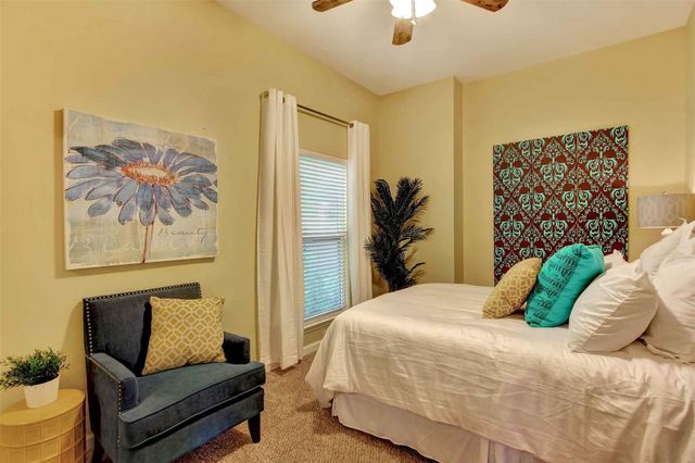 2208 Trailside DR, Austin, TX 78704