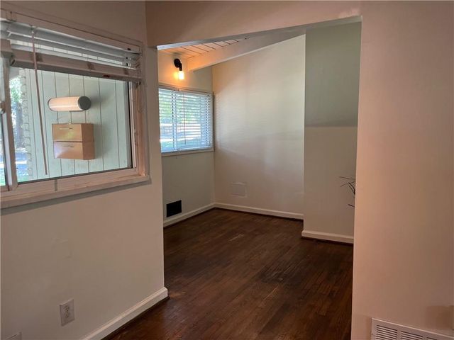 1945 Dellwood Drive NW B, Atlanta, GA 30309