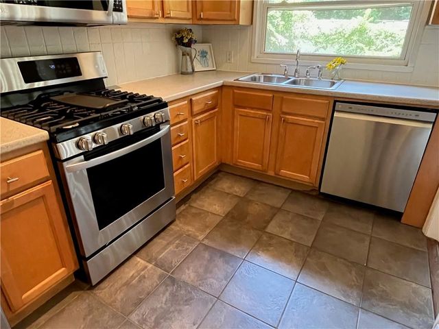 1945 Dellwood Drive NW B, Atlanta, GA 30309
