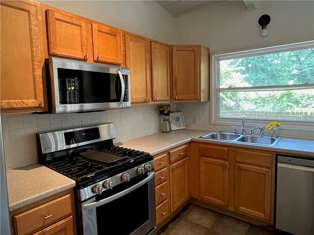 1945 Dellwood Drive NW B, Atlanta, GA 30309