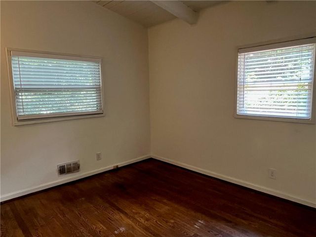 1945 Dellwood Drive NW B, Atlanta, GA 30309