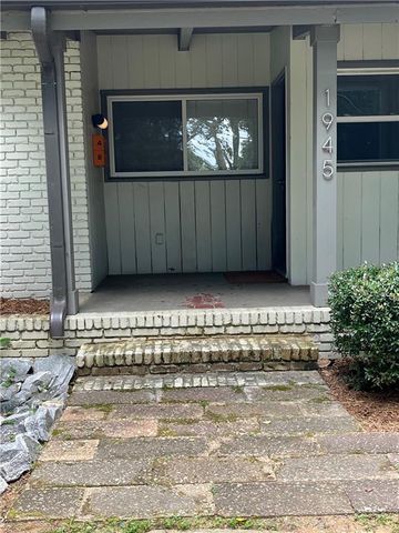 1945 Dellwood Drive NW B, Atlanta, GA 30309