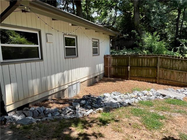 1945 Dellwood Drive NW B, Atlanta, GA 30309