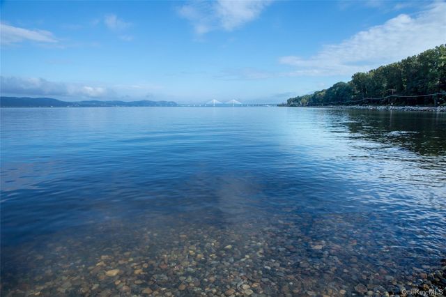 64 Bradley Street, Dobbs Ferry, NY 10522