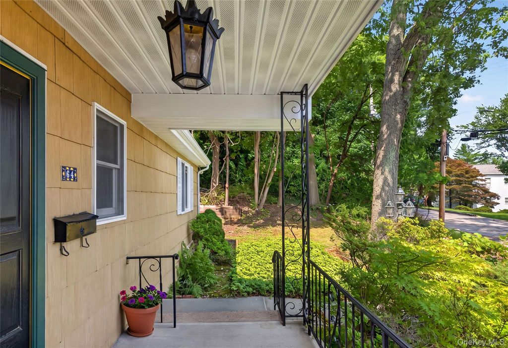 64 Bradley Street, Dobbs Ferry, NY 10522 — photo 2