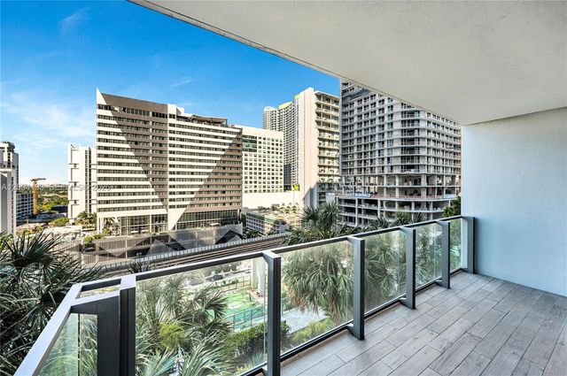 88 SW 7th Street 806, Miami, FL 33130
