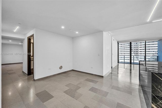 88 SW 7th Street 806, Miami, FL 33130