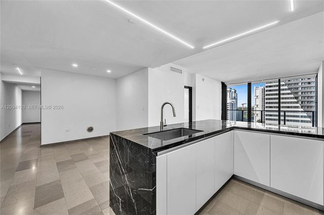 88 SW 7th Street 806, Miami, FL 33130