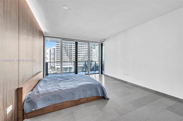 88 SW 7th Street 806, Miami, FL 33130
