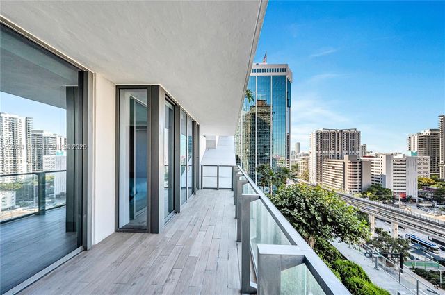 88 SW 7th Street 806, Miami, FL 33130