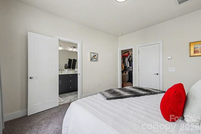 12045 Brooklyn Avenue, Charlotte, NC 28204