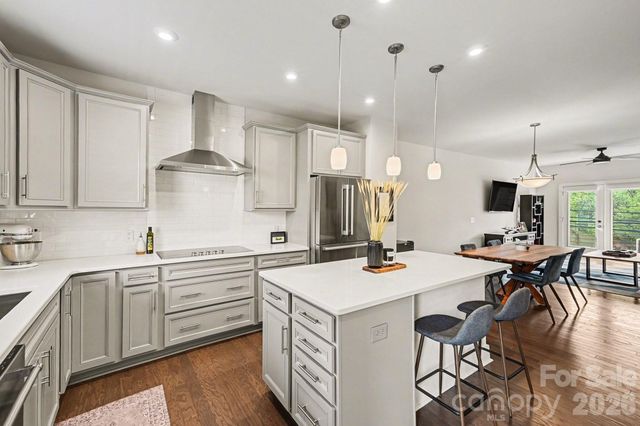 12045 Brooklyn Avenue, Charlotte, NC 28204