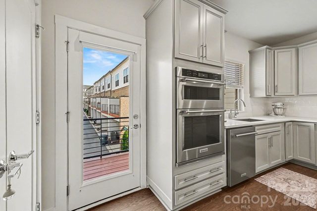 12045 Brooklyn Avenue, Charlotte, NC 28204