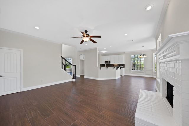 2770 S Lakeview Drive, Cedar Hill, TX 75104