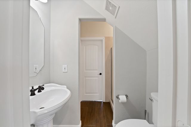 2770 S Lakeview Drive, Cedar Hill, TX 75104