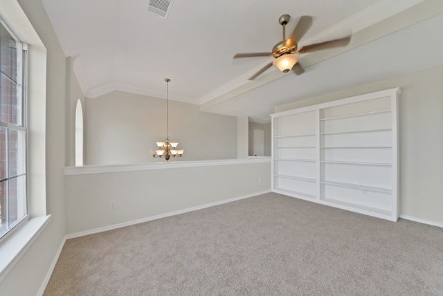 2770 S Lakeview Drive, Cedar Hill, TX 75104