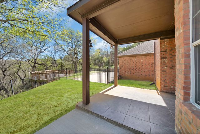 2770 S Lakeview Drive, Cedar Hill, TX 75104