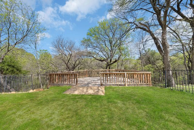 2770 S Lakeview Drive, Cedar Hill, TX 75104