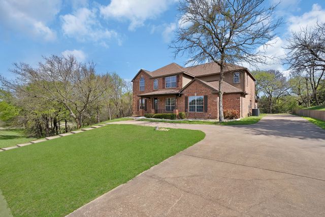2770 S Lakeview Drive, Cedar Hill, TX 75104