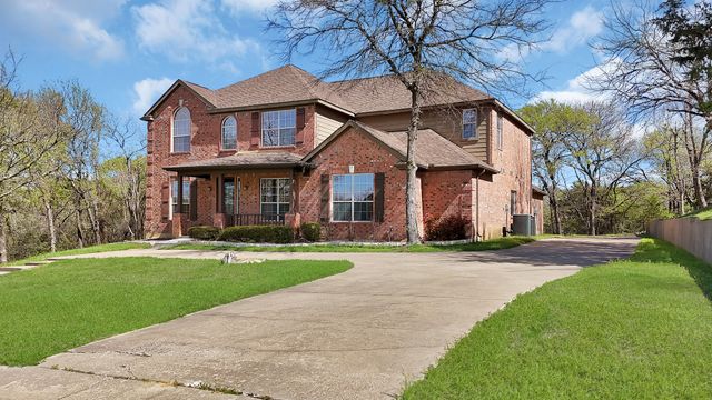 2770 S Lakeview Drive, Cedar Hill, TX 75104