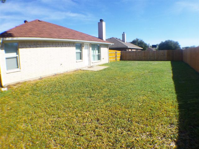 1006 Godwin Avenue, Glenn Heights, TX 75154