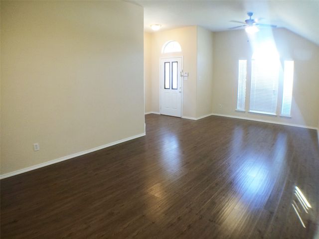 1006 Godwin Avenue, Glenn Heights, TX 75154