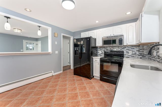47 Juniper Ridge Drive, Waterbury, CT 06708