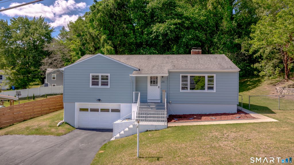 47 Juniper Ridge Drive, Waterbury, CT 06708