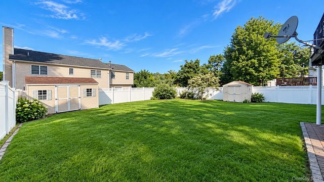 173 Pembrook Drive, Yonkers, NY 10710