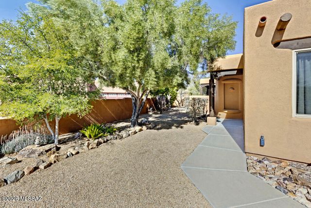 5660 W Triangle X Place, Tucson, AZ 85713