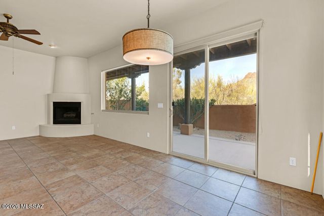 5660 W Triangle X Place, Tucson, AZ 85713