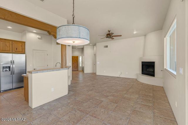 5660 W Triangle X Place, Tucson, AZ 85713