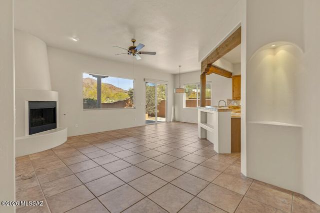 5660 W Triangle X Place, Tucson, AZ 85713