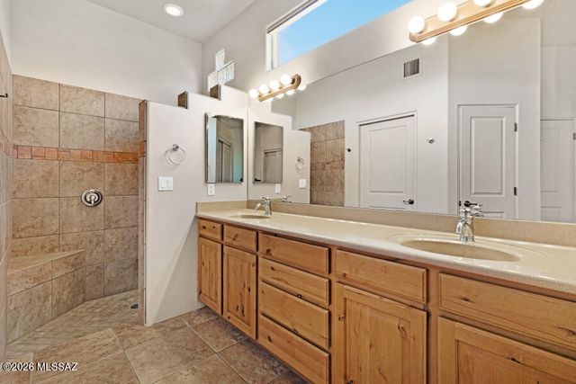 5660 W Triangle X Place, Tucson, AZ 85713