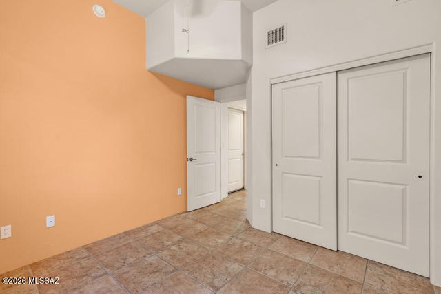 5660 W Triangle X Place, Tucson, AZ 85713