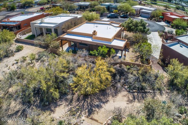 5660 W Triangle X Place, Tucson, AZ 85713