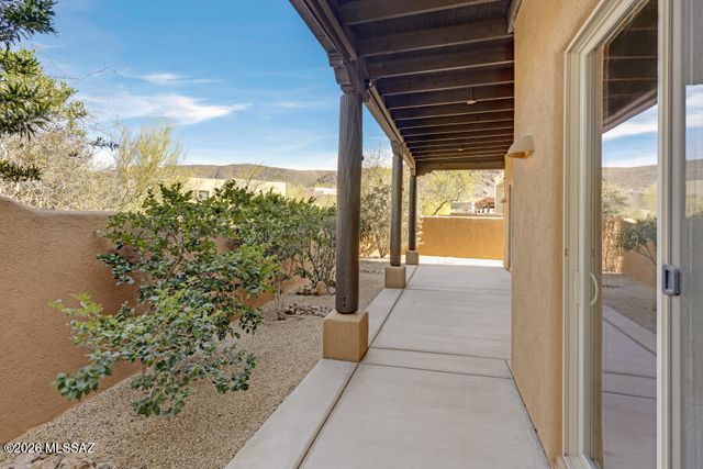 5660 W Triangle X Place, Tucson, AZ 85713