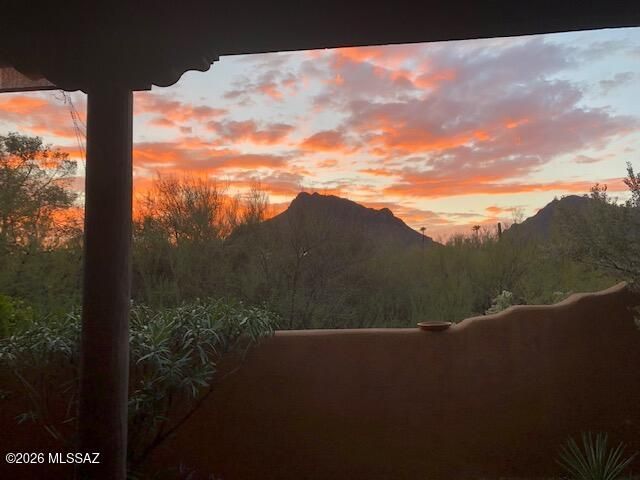 5660 W Triangle X Place, Tucson, AZ 85713