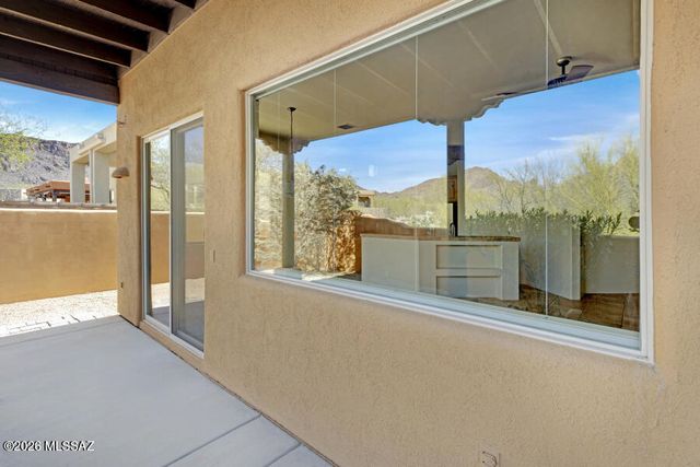 5660 W Triangle X Place, Tucson, AZ 85713