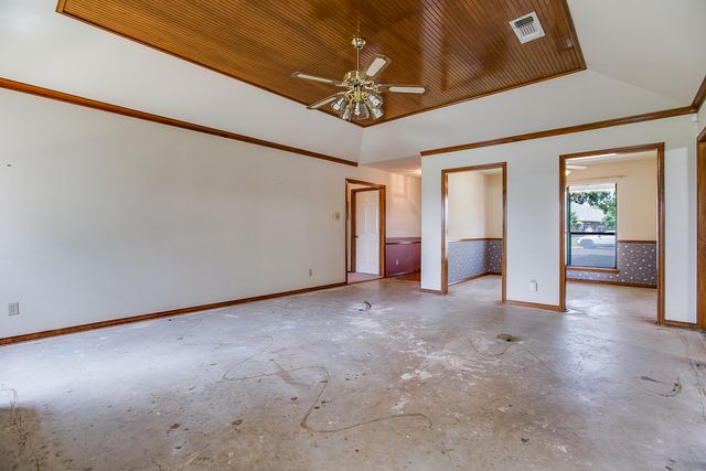 242 Burlington Road, San Angelo, TX 76901