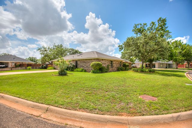 242 Burlington Road, San Angelo, TX 76901