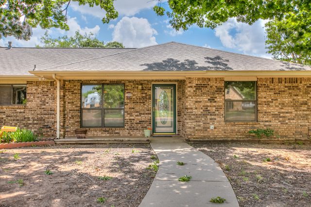 242 Burlington Road, San Angelo, TX 76901