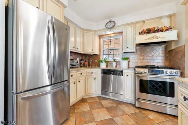 437 Durling Rd, Union Twp., NJ 07083